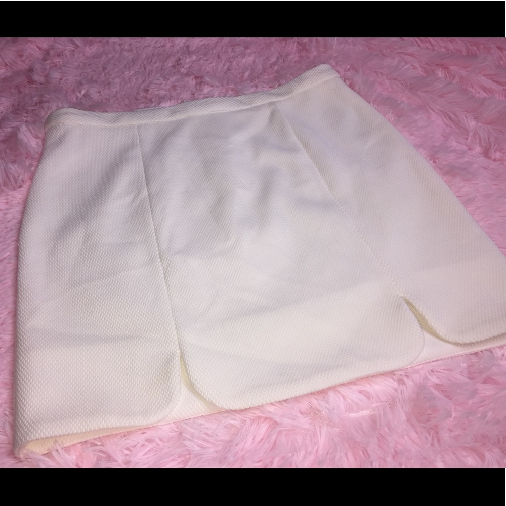 🤎 [FINAL PRICE] Forever21 White Skirt | NWOT - Picture 2 of 3